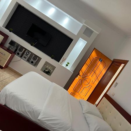 Hotel Kalaja Boks Luaran gambar