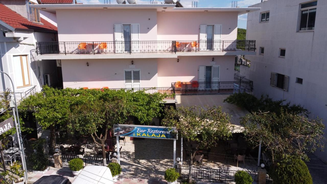 Hotel Kalaja Boks Luaran gambar