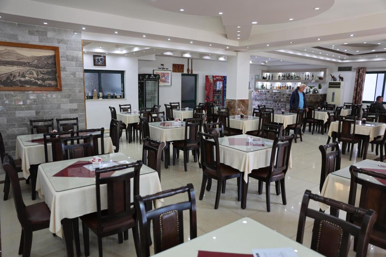 Hotel Kalaja Boks Luaran gambar