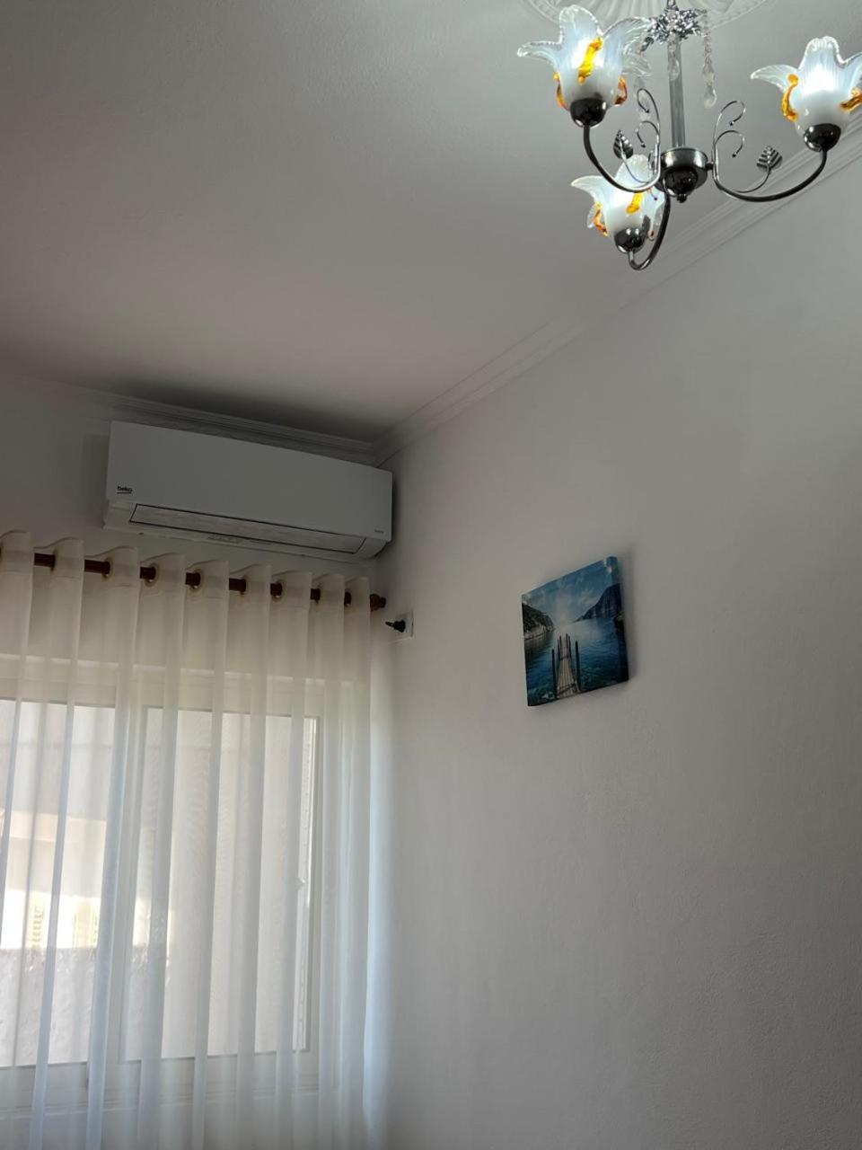 Hotel Kalaja Boks Luaran gambar