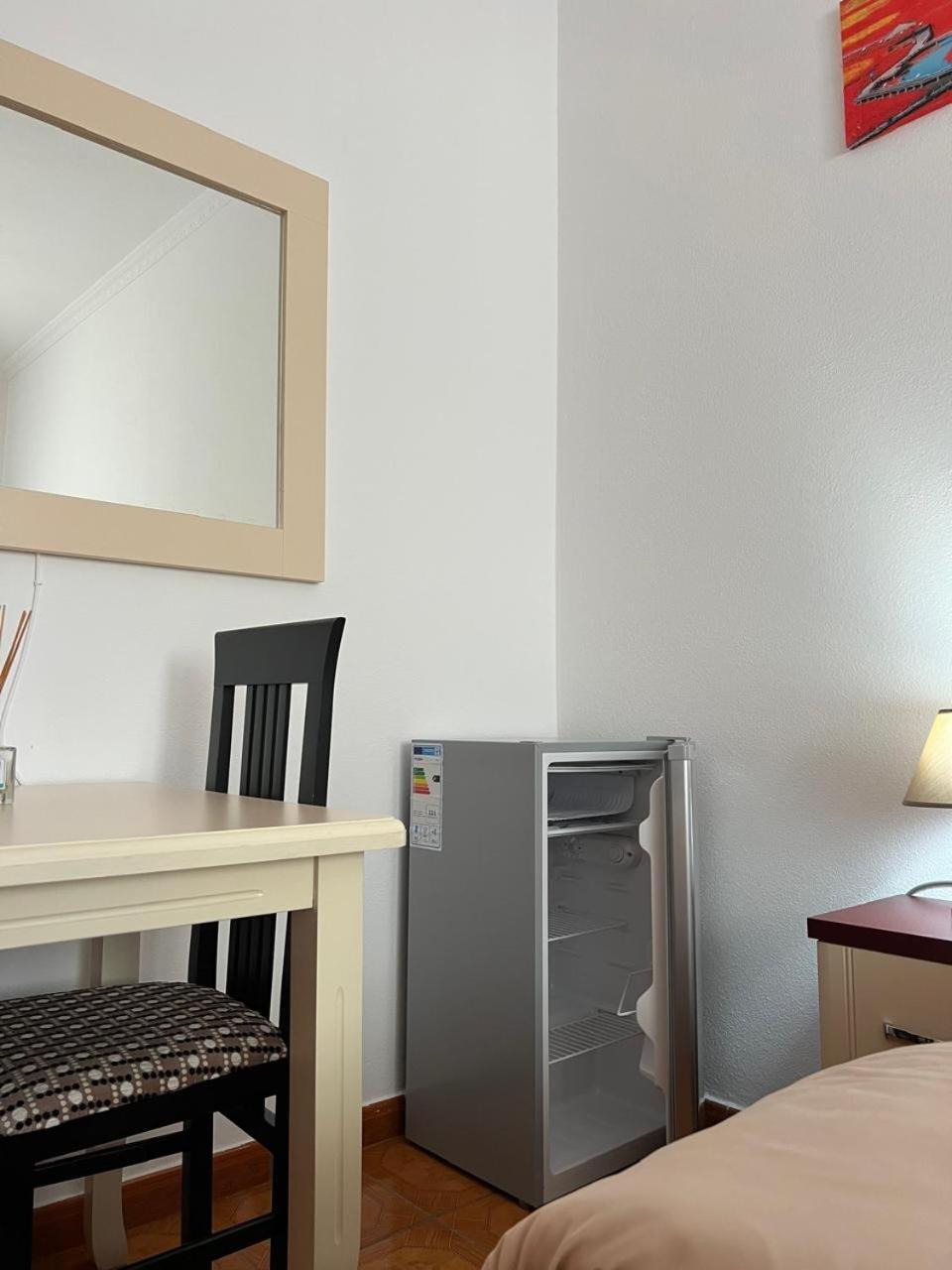 Hotel Kalaja Boks Luaran gambar