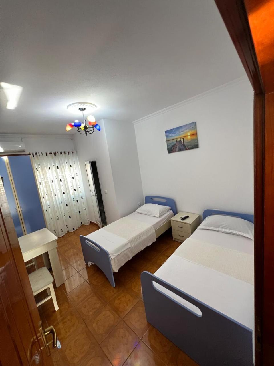 Hotel Kalaja Boks Luaran gambar