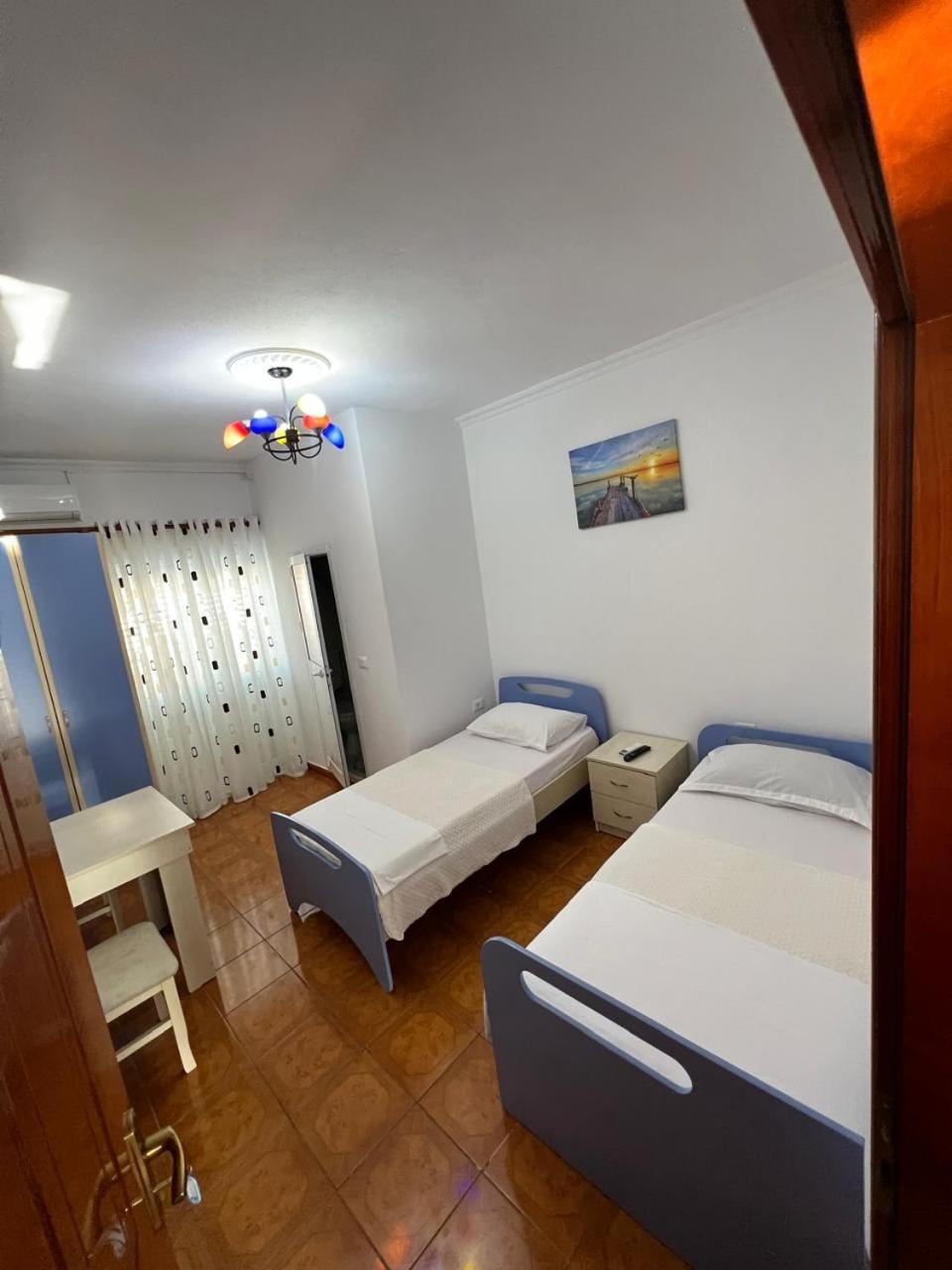 Hotel Kalaja Boks Luaran gambar